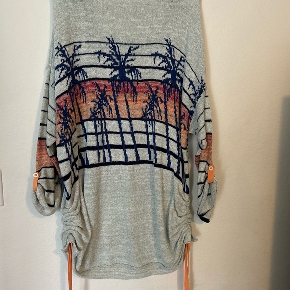 FREE PEOPLE Palm Breeze Pullover color
Sky Large - Picture 4 of 10